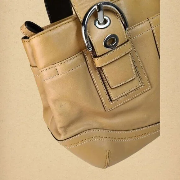 COACH Soho Tan Leather Bag in tan/camel - Picture 7 of 9